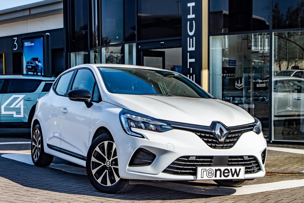 Main listing image - Renault Clio