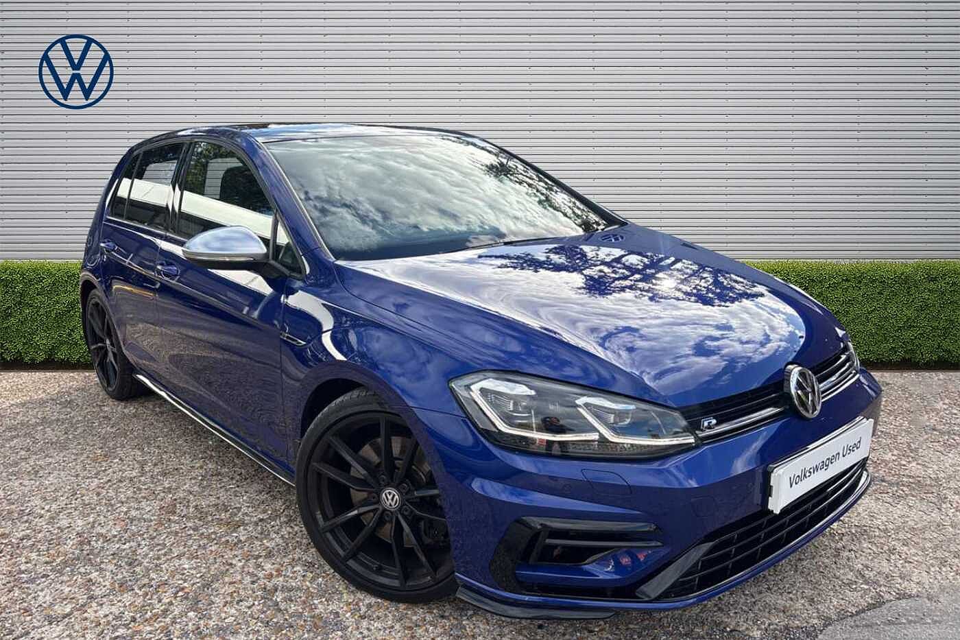 Main listing image - Volkswagen Golf