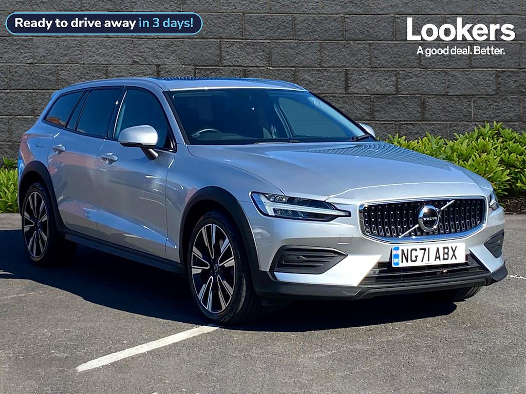 Main listing image - Volvo V60 Cross Country