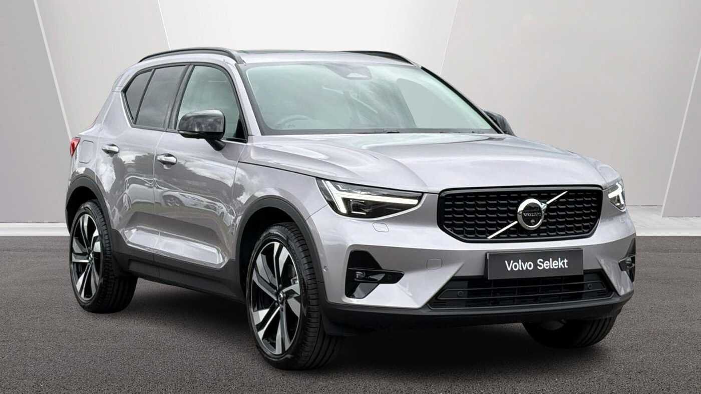 Main listing image - Volvo XC40