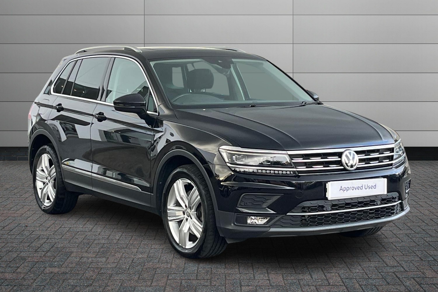 Main listing image - Volkswagen Tiguan