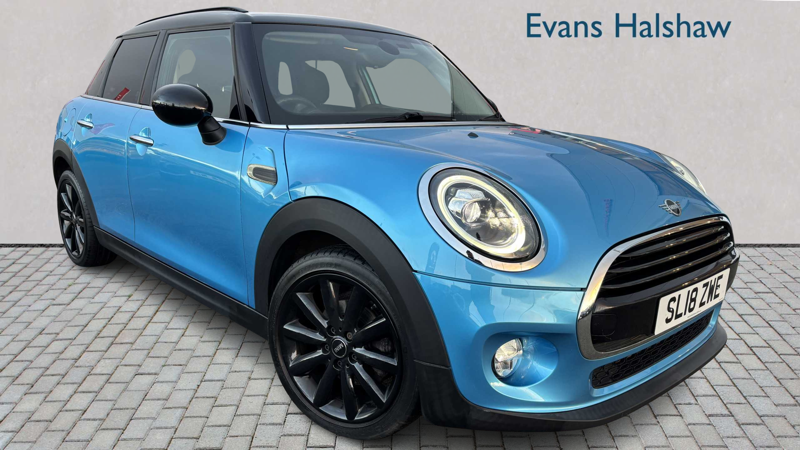 Main listing image - MINI Hatchback 5dr