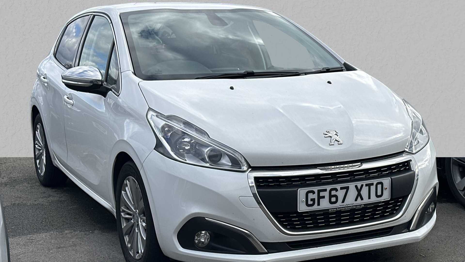 Main listing image - Peugeot 208