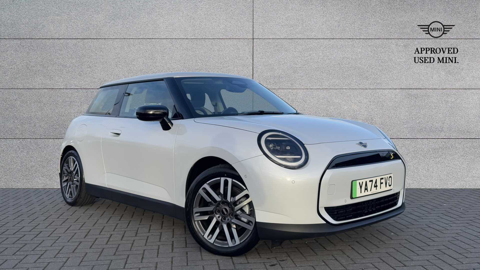 Main listing image - MINI Electric