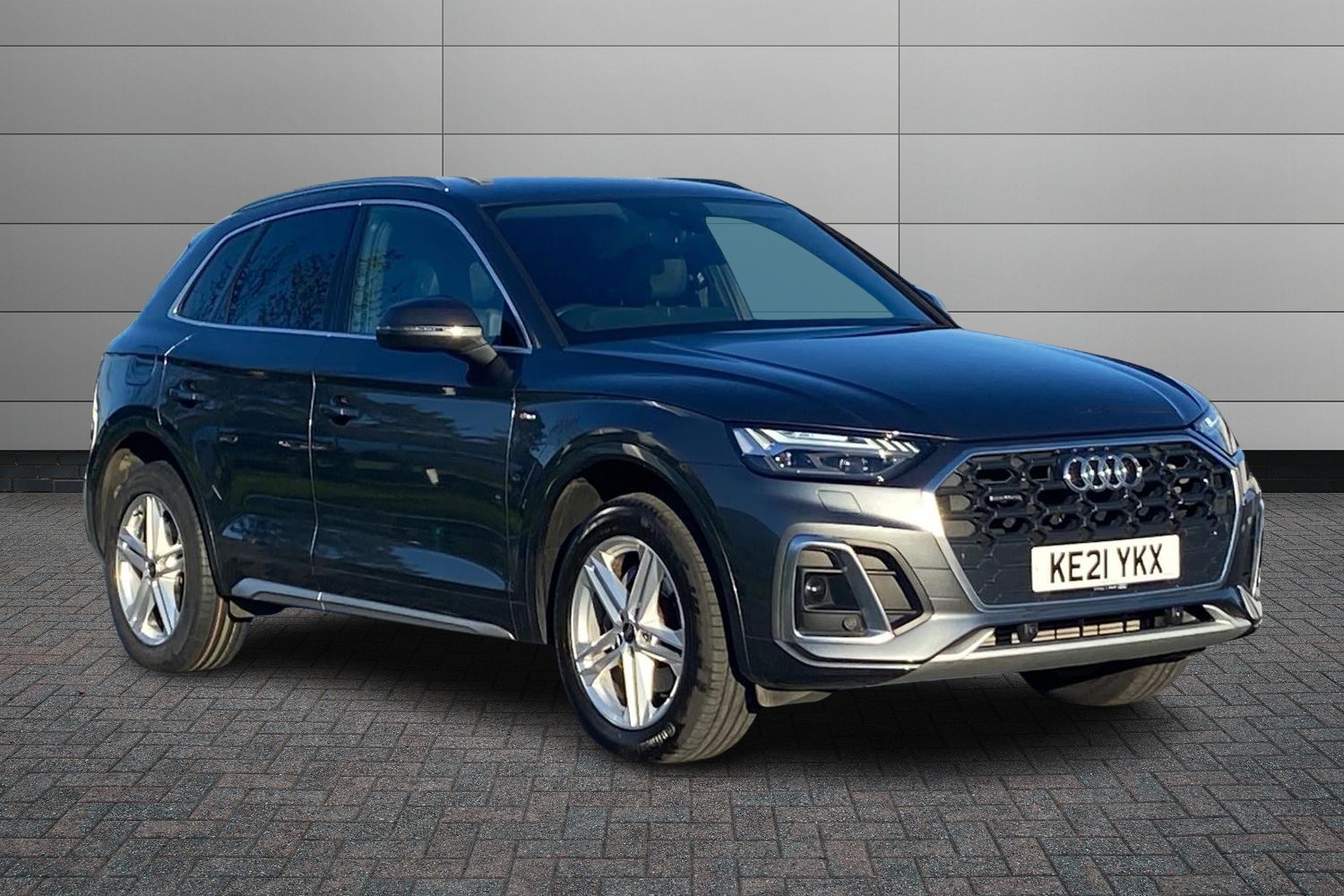 Main listing image - Audi Q5