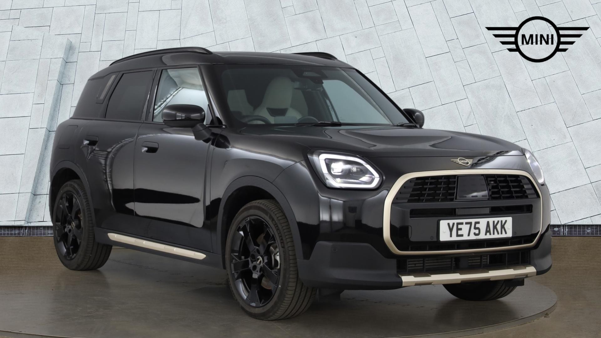 Main listing image - MINI Countryman