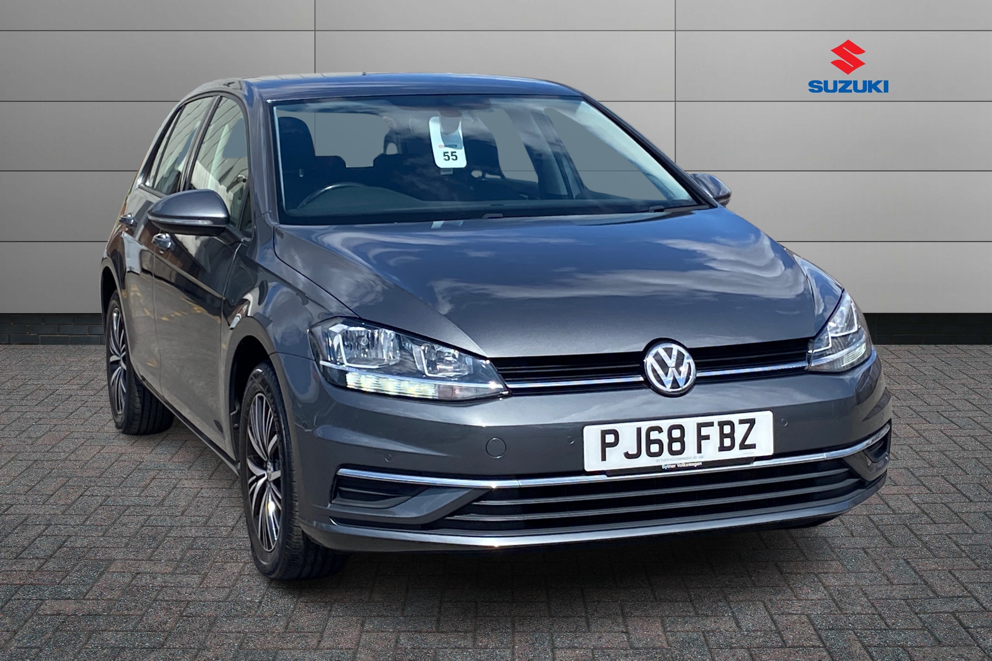 Main listing image - Volkswagen Golf