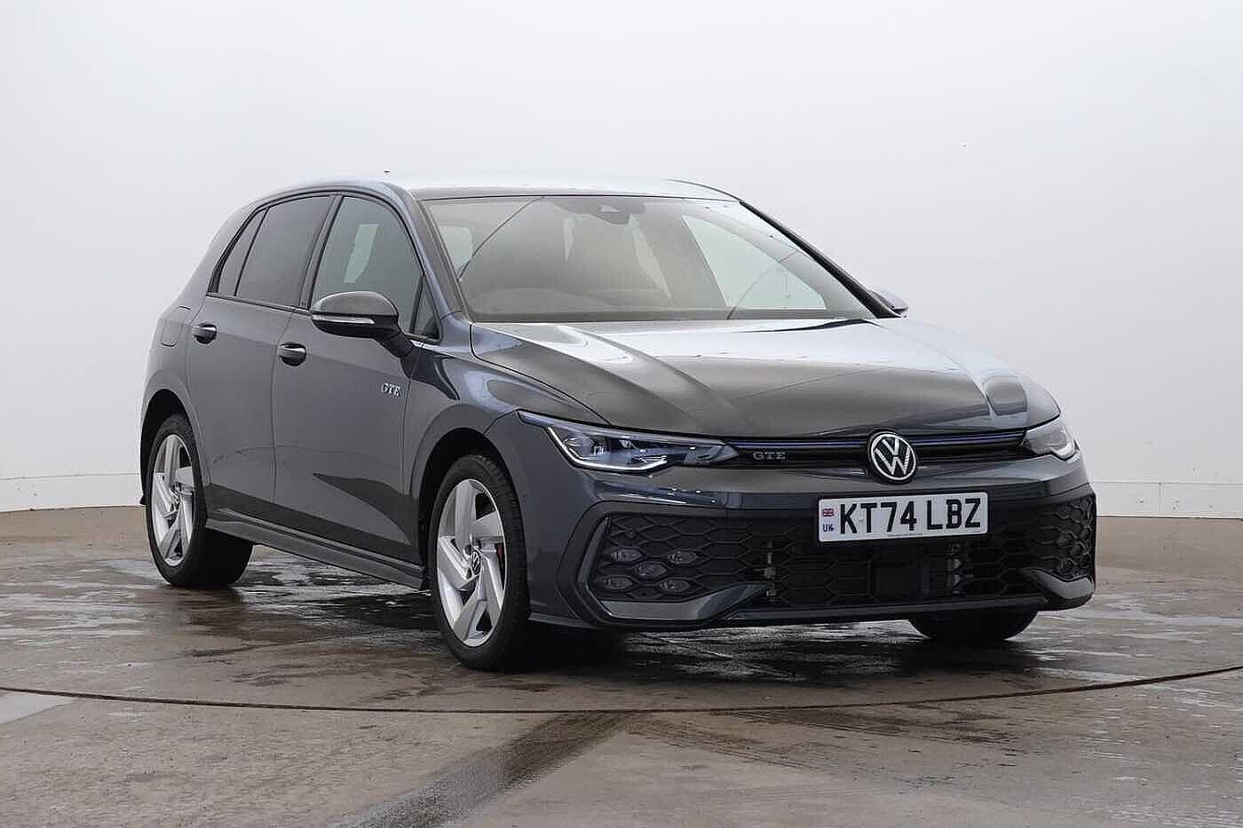 Main listing image - Volkswagen Golf GTE