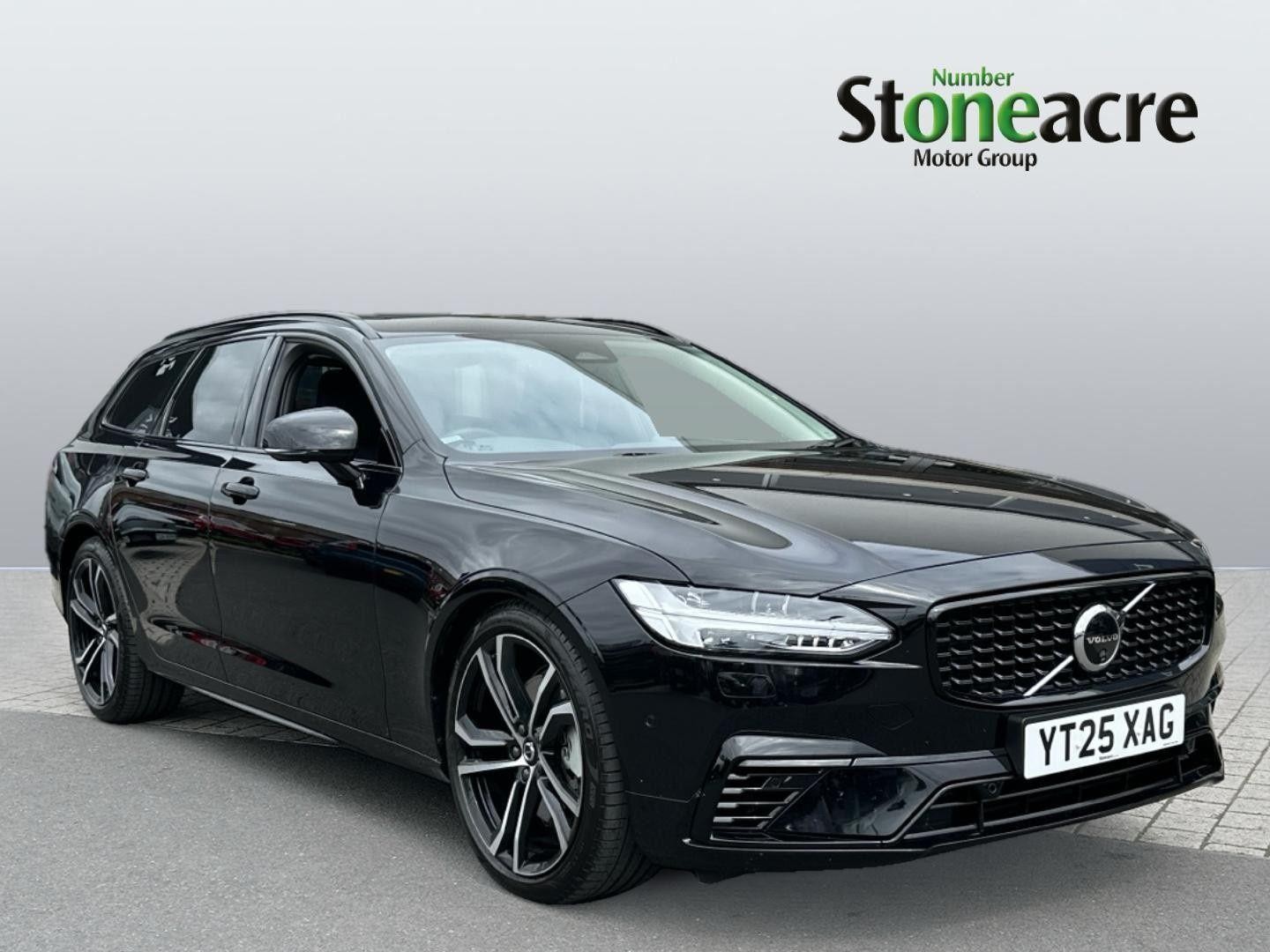 Main listing image - Volvo V90