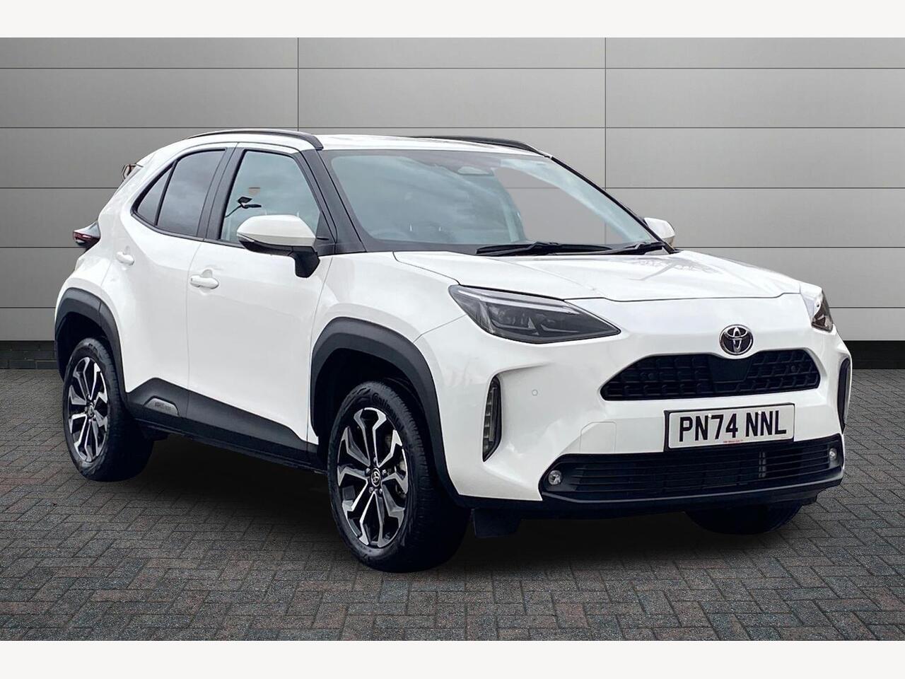 Main listing image - Toyota Yaris Cross