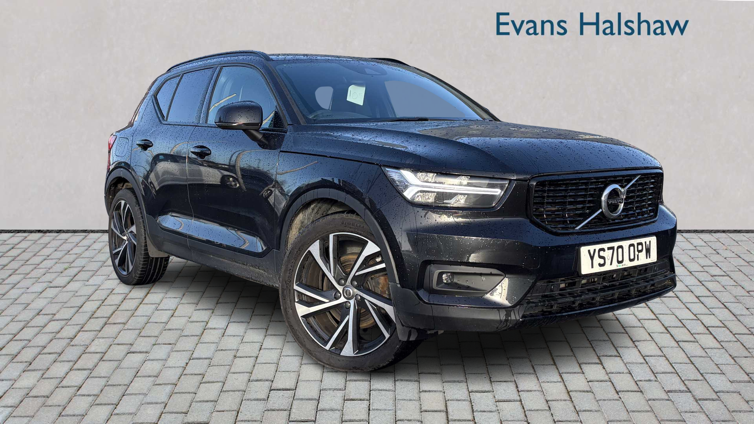 Main listing image - Volvo XC40