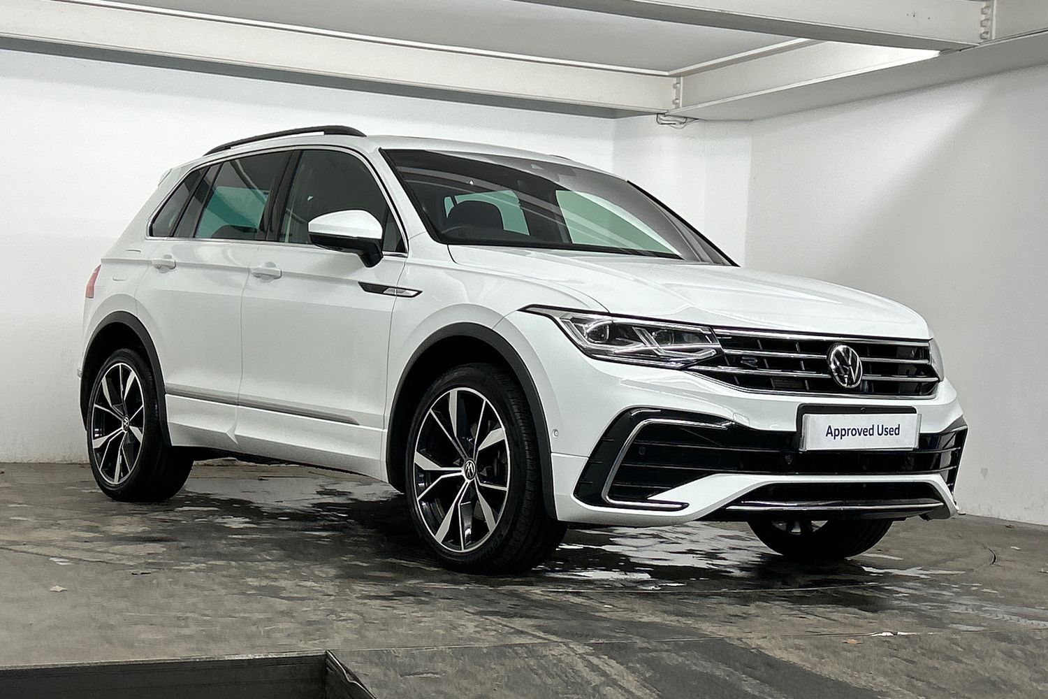 Main listing image - Volkswagen Tiguan