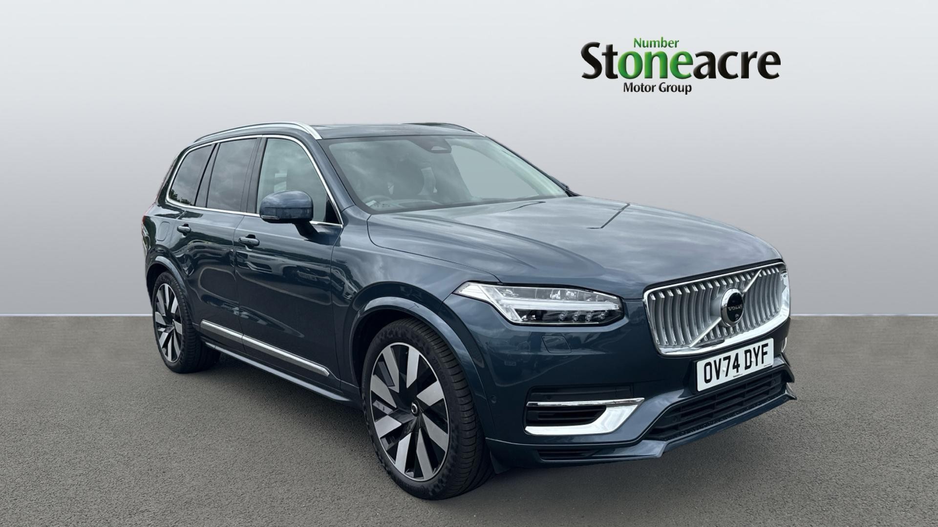 Main listing image - Volvo XC90