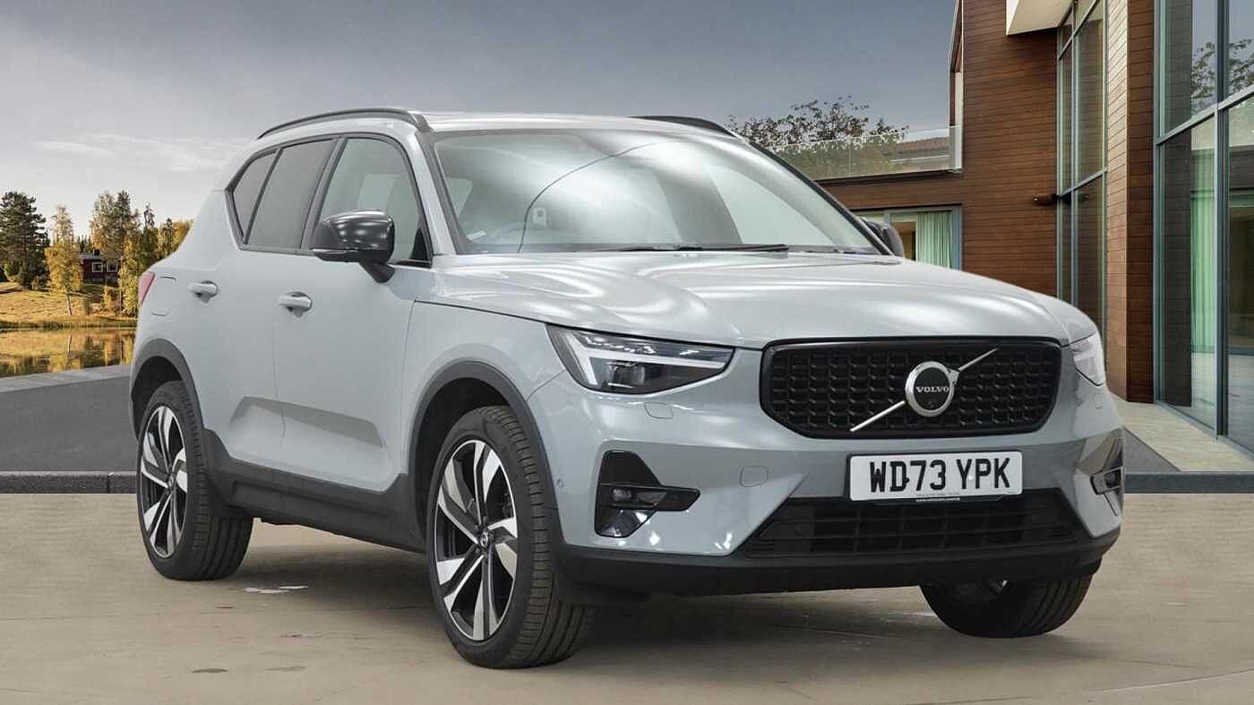 Main listing image - Volvo XC40