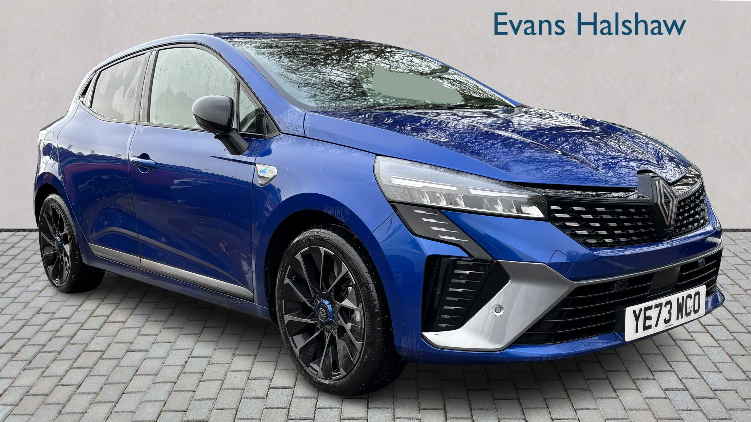 Main listing image - Renault Clio