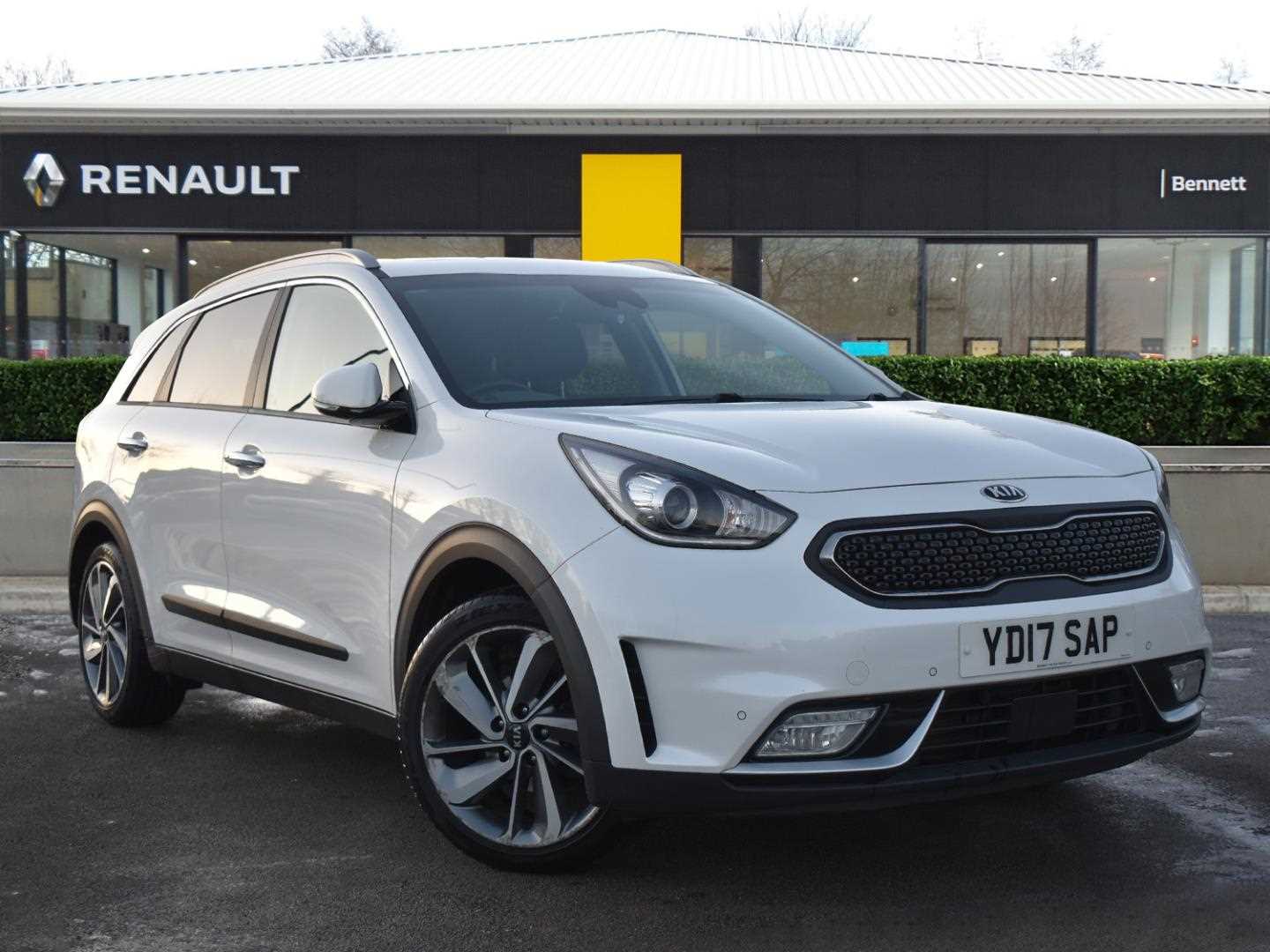 Main listing image - Kia Niro