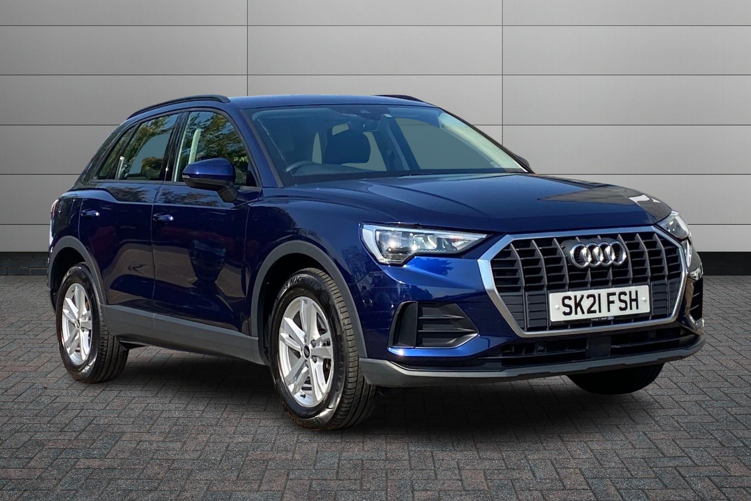 Main listing image - Audi Q3