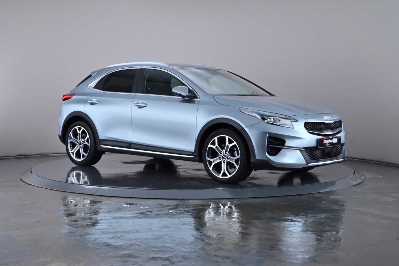 Main listing image - Kia XCeed