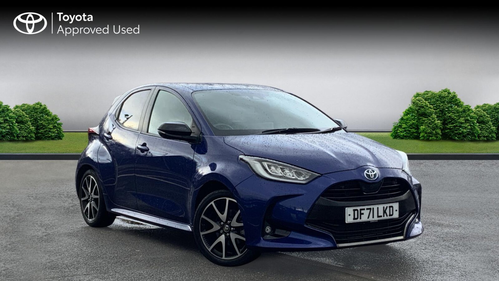 Main listing image - Toyota Yaris
