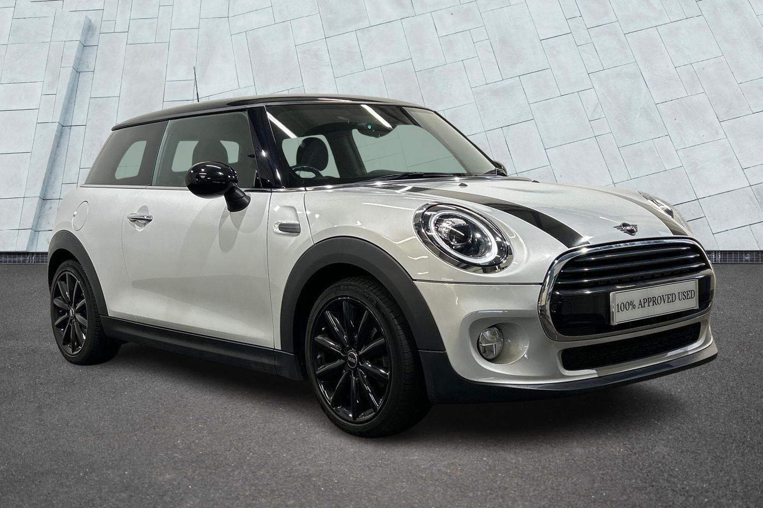 Main listing image - MINI Hatchback