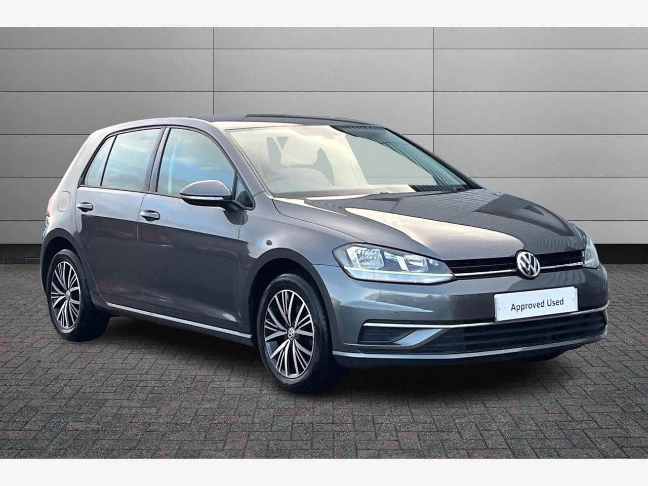 Main listing image - Volkswagen Golf