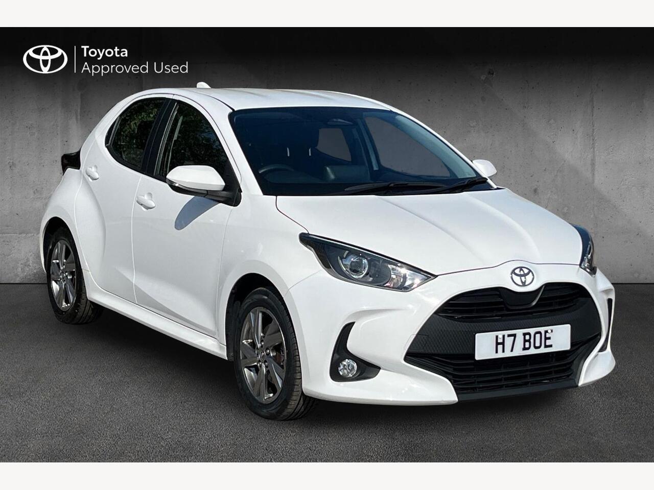 Main listing image - Toyota Yaris
