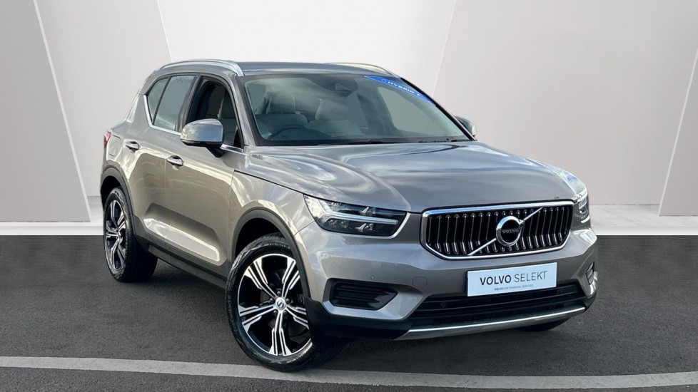 Main listing image - Volvo XC40 Recharge