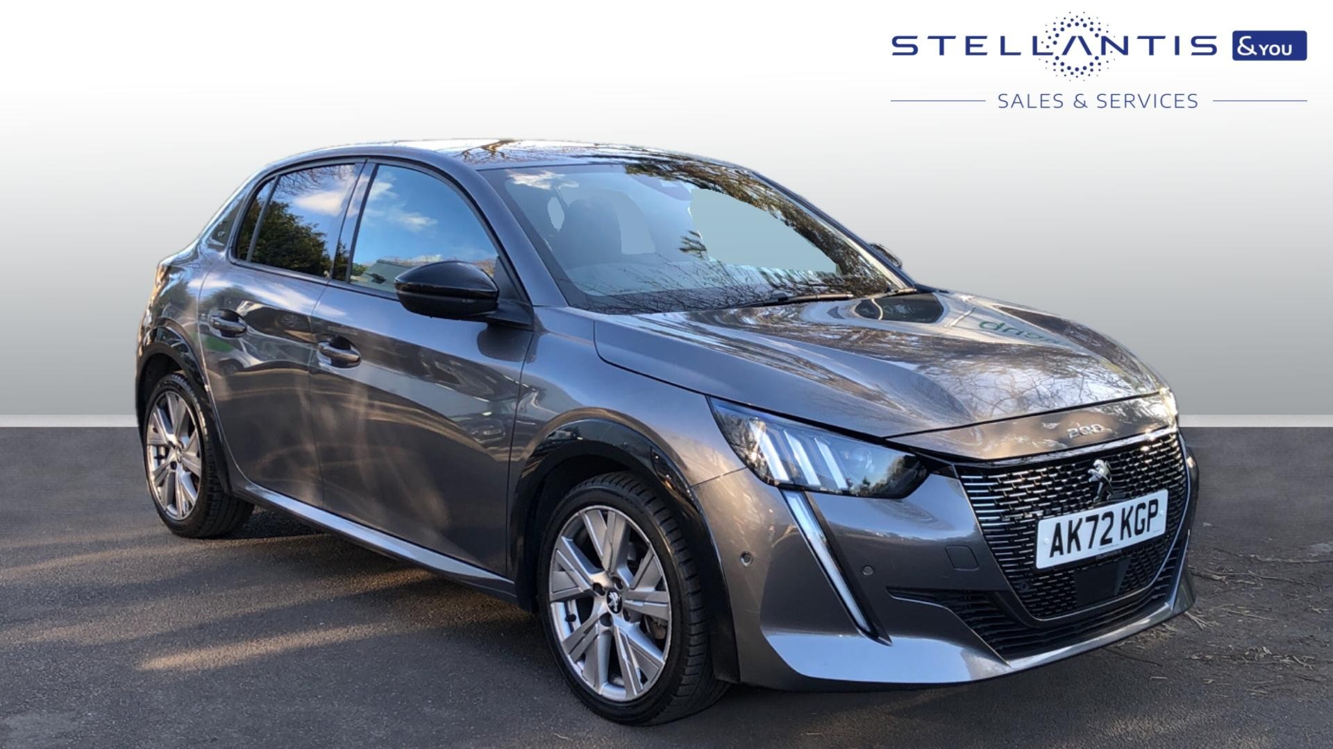 Main listing image - Peugeot 208