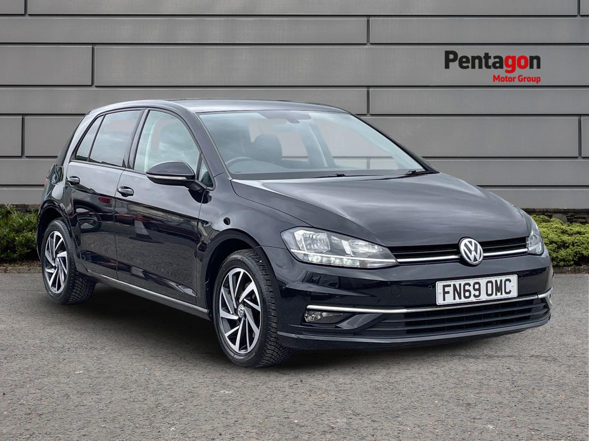 Main listing image - Volkswagen Golf
