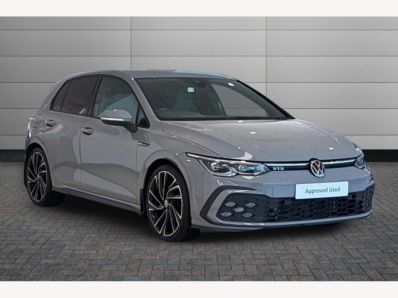 Main listing image - Volkswagen Golf
