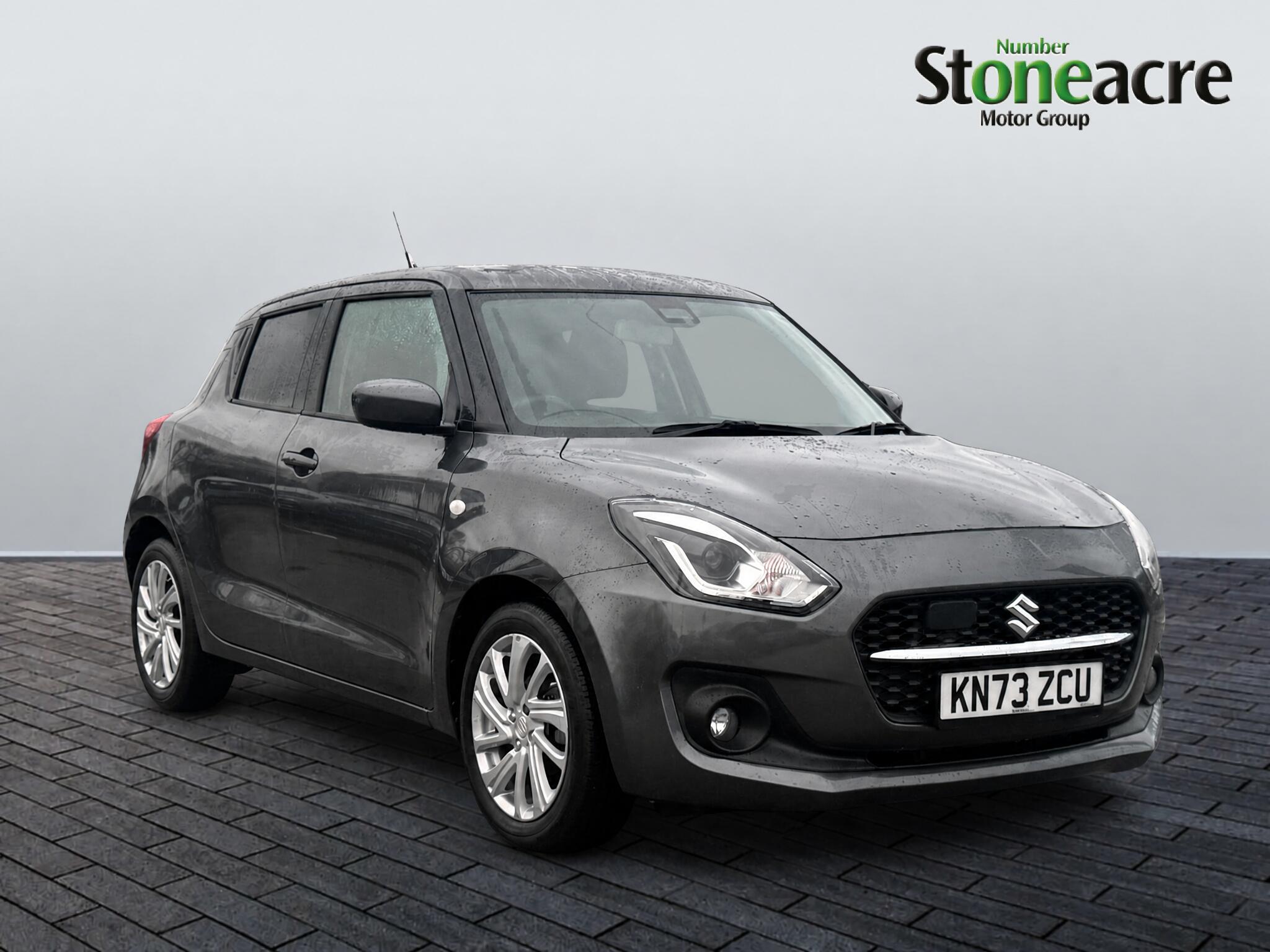 Main listing image - Suzuki Swift