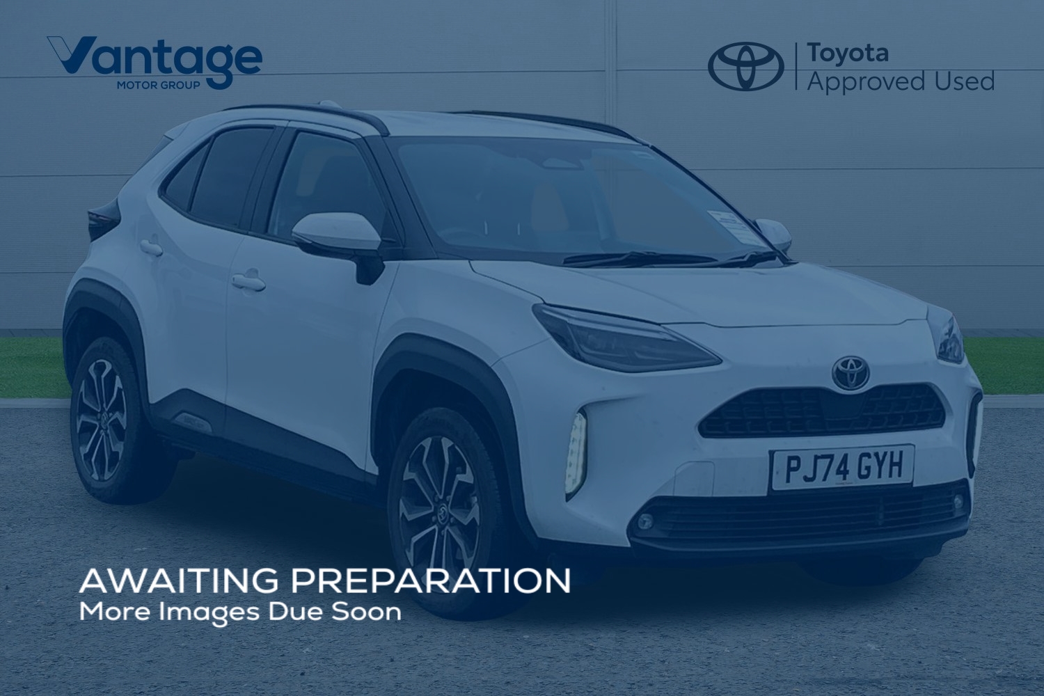 Main listing image - Toyota Yaris Cross