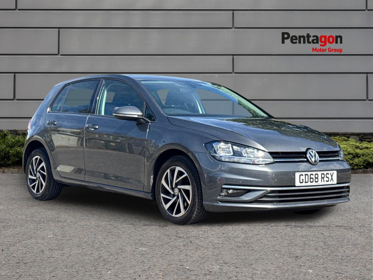 Main listing image - Volkswagen Golf