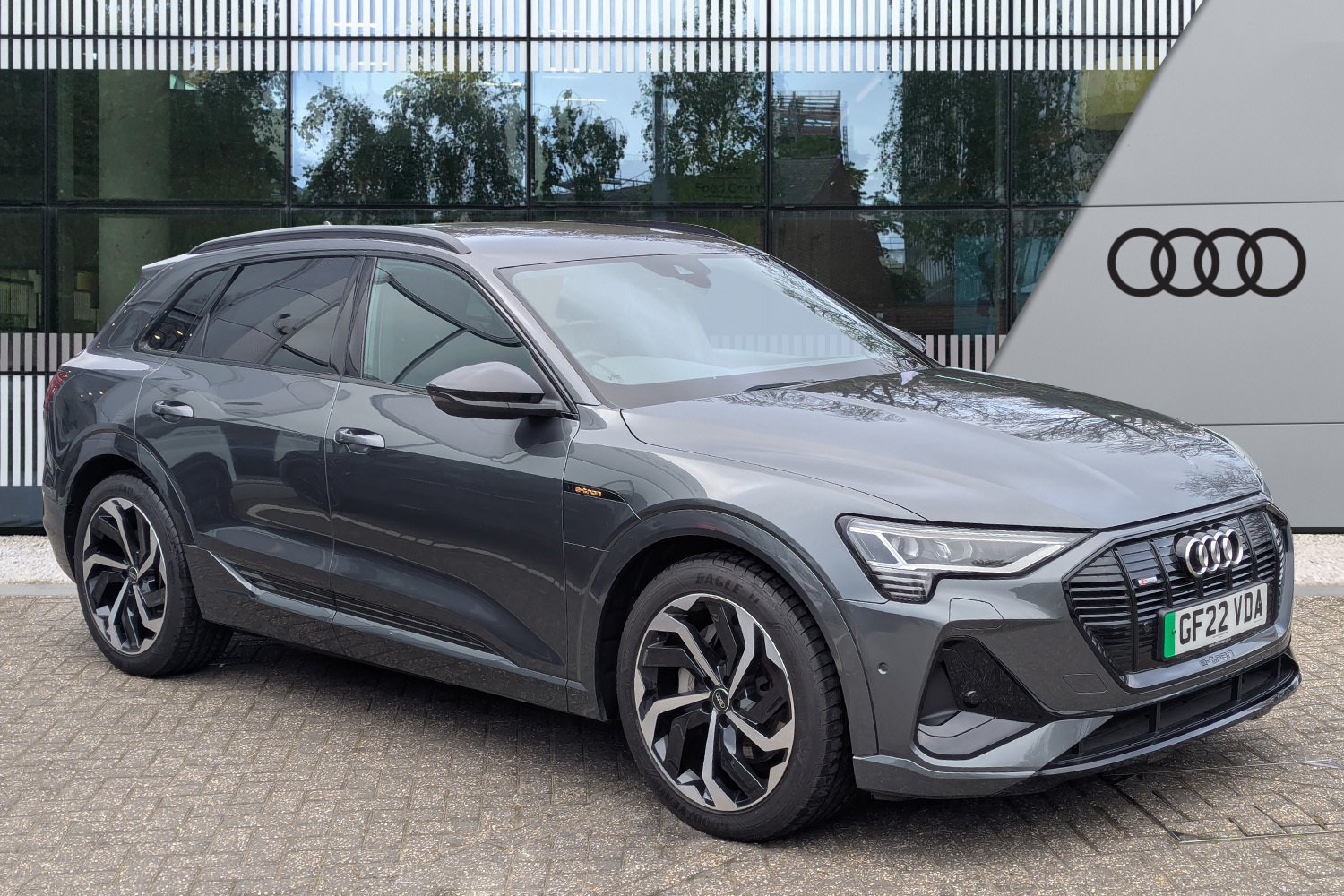 Main listing image - Audi e-tron