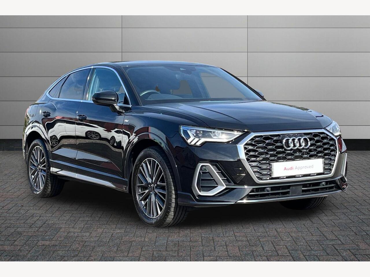 Main listing image - Audi Q3