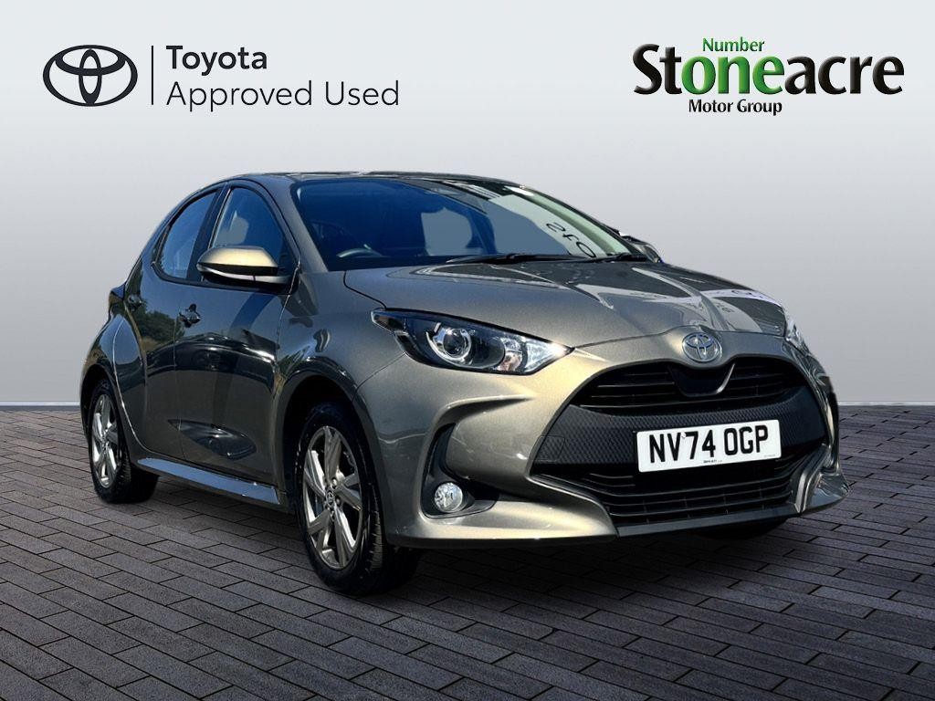 Main listing image - Toyota Yaris
