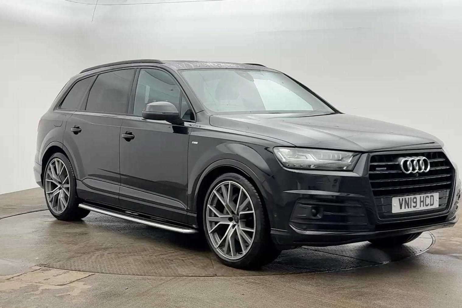 Main listing image - Audi Q7