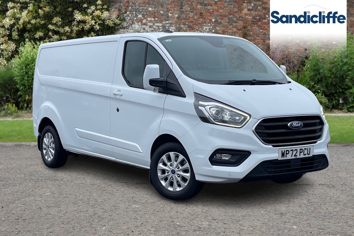 Main listing image - Ford Transit Custom