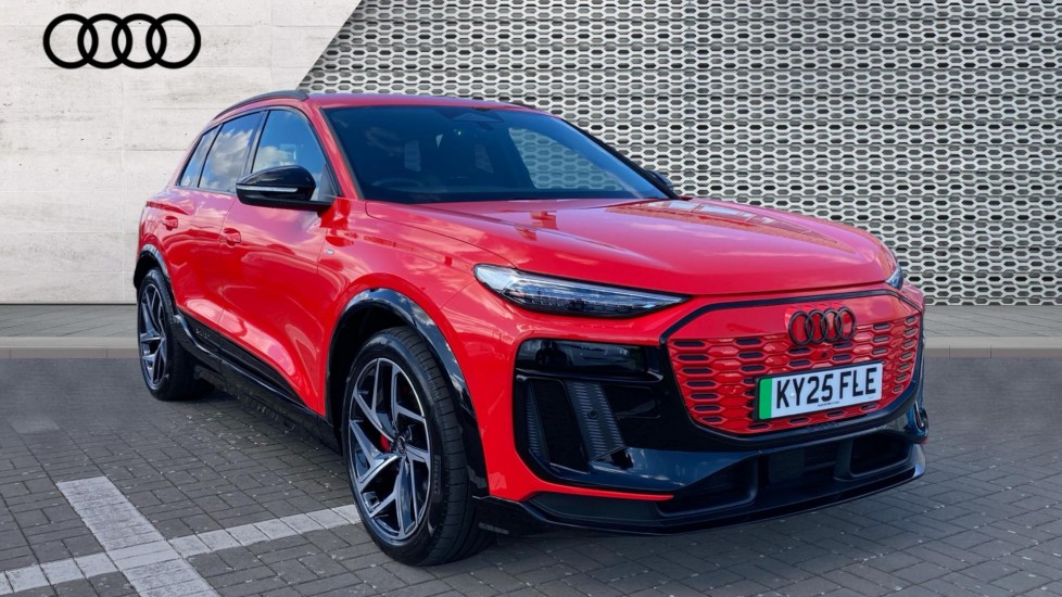 Main listing image - Audi Q6 e-tron