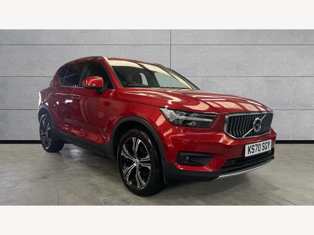 Main listing image - Volvo XC40