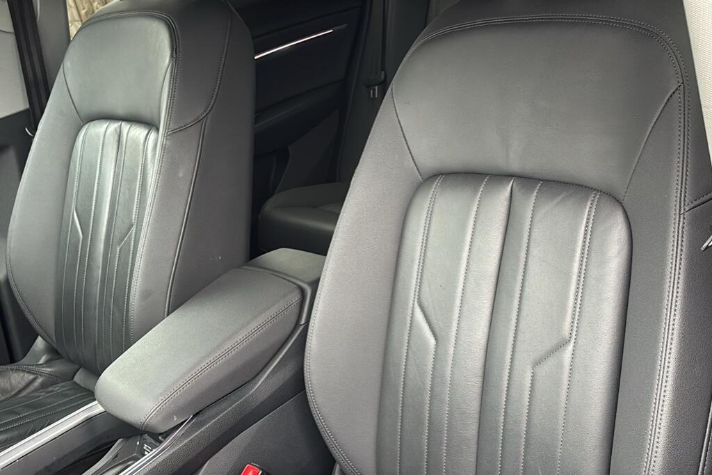 Main listing image - Audi e-tron