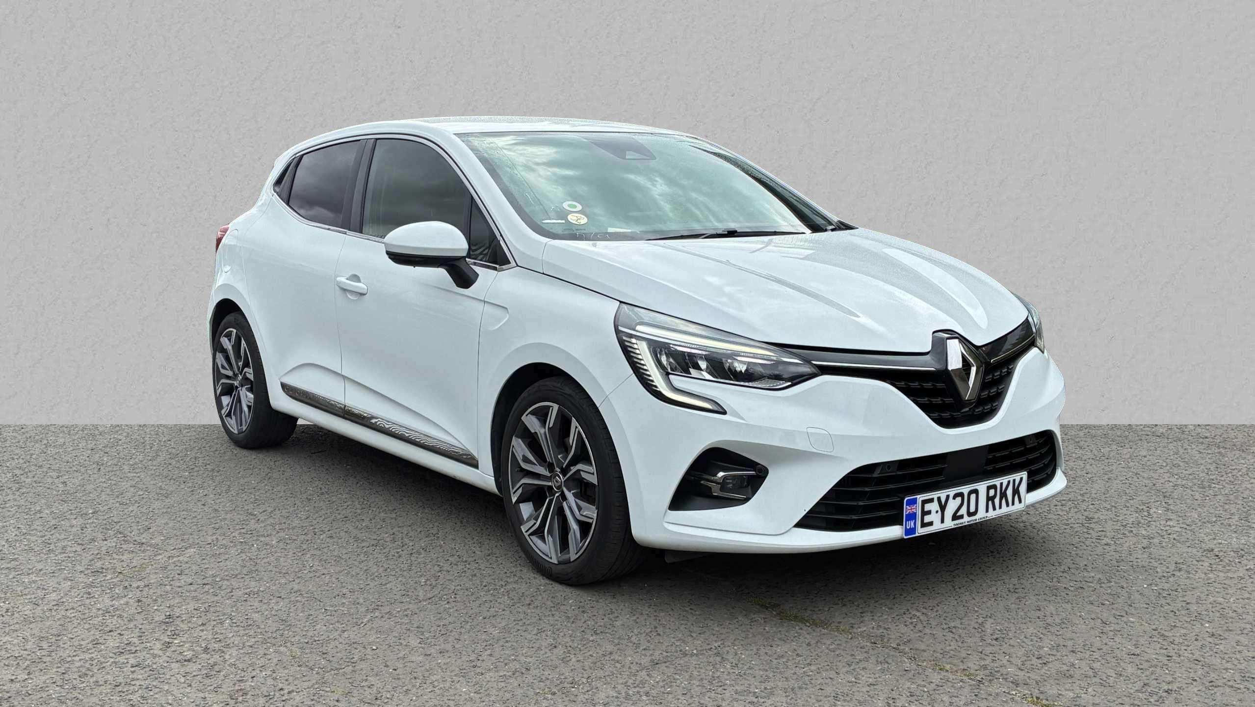 Main listing image - Renault Clio