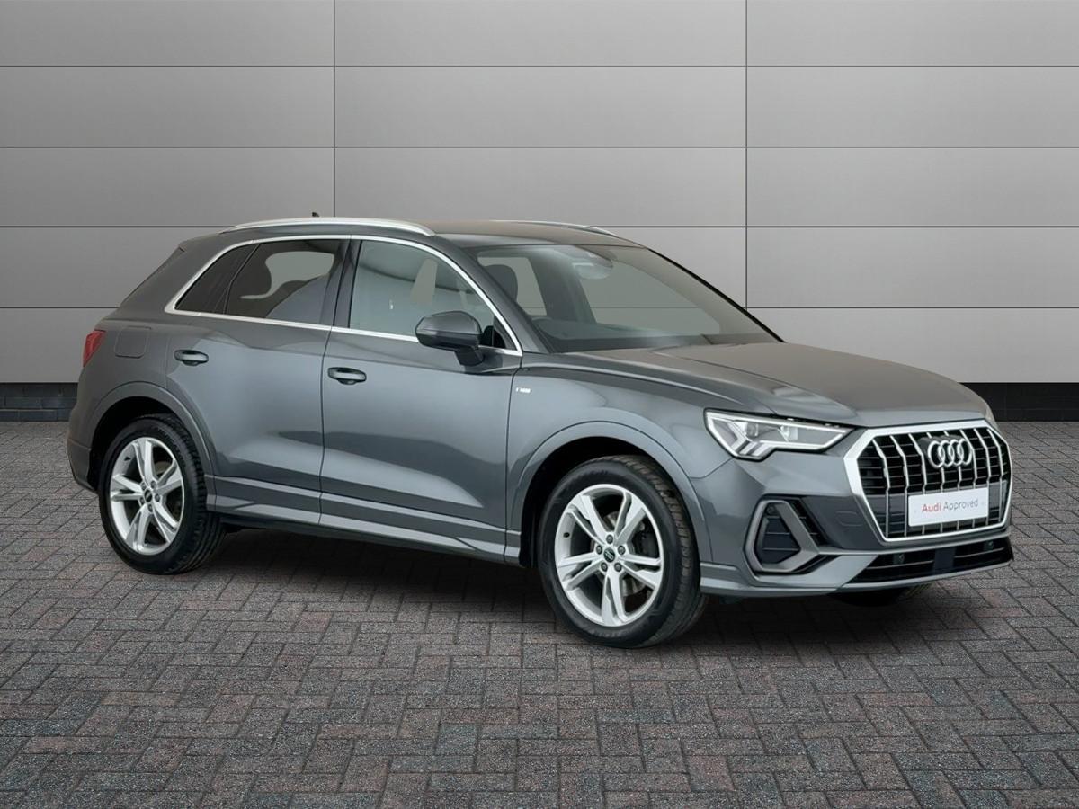 Main listing image - Audi Q3