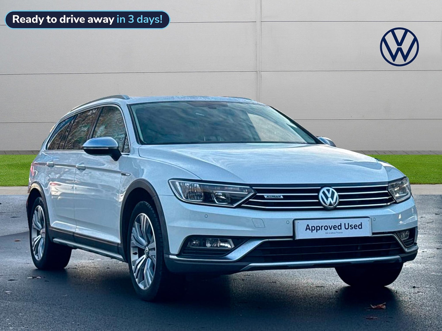 Main listing image - Volkswagen Passat Alltrack