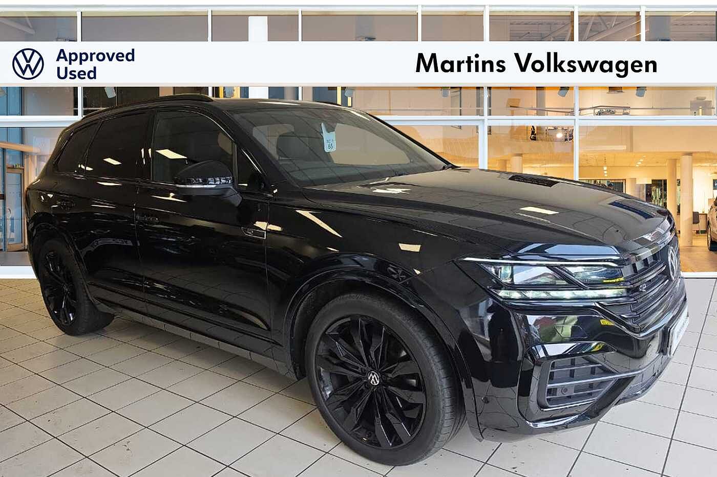 Main listing image - Volkswagen Touareg