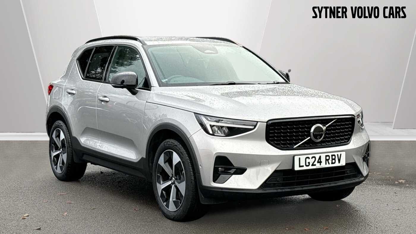 Main listing image - Volvo XC40