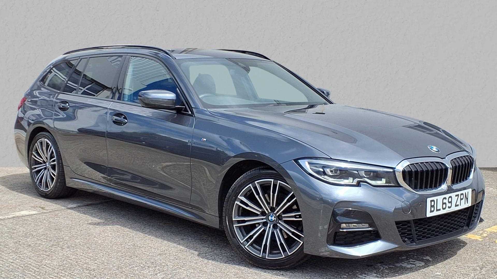 Main listing image - BMW 3 Series Touring