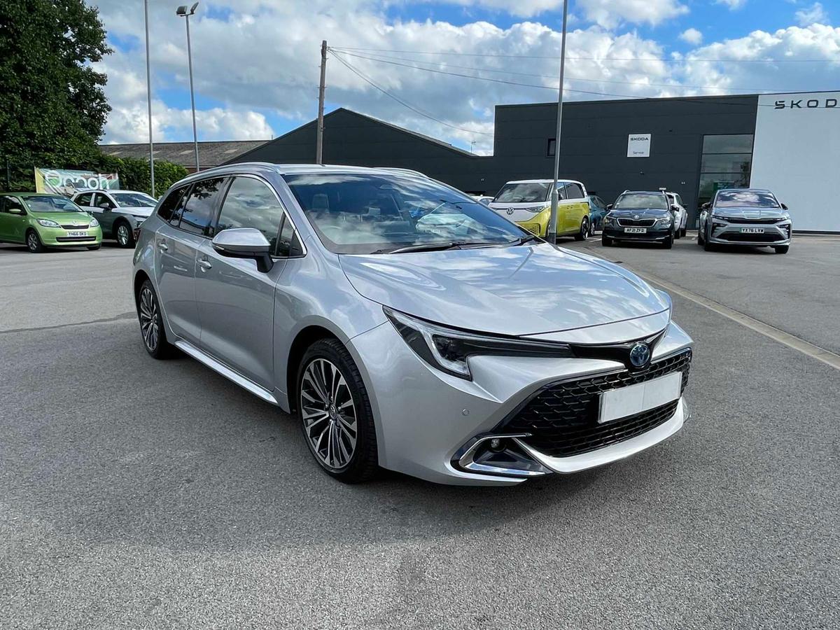 Main listing image - Toyota Corolla
