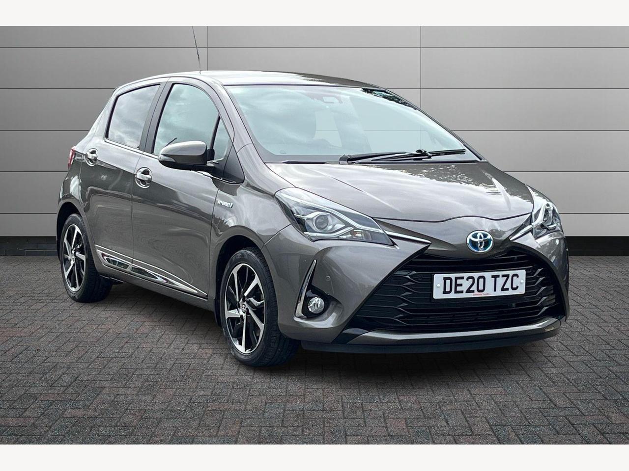 Main listing image - Toyota Yaris