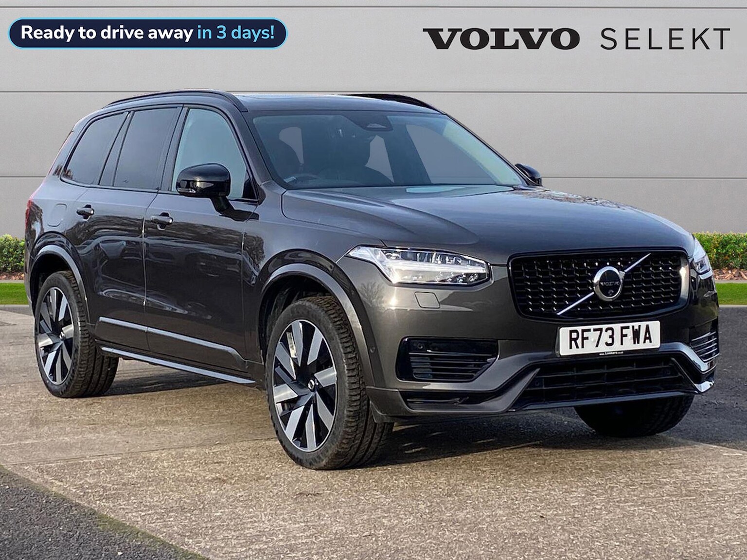 Main listing image - Volvo XC90